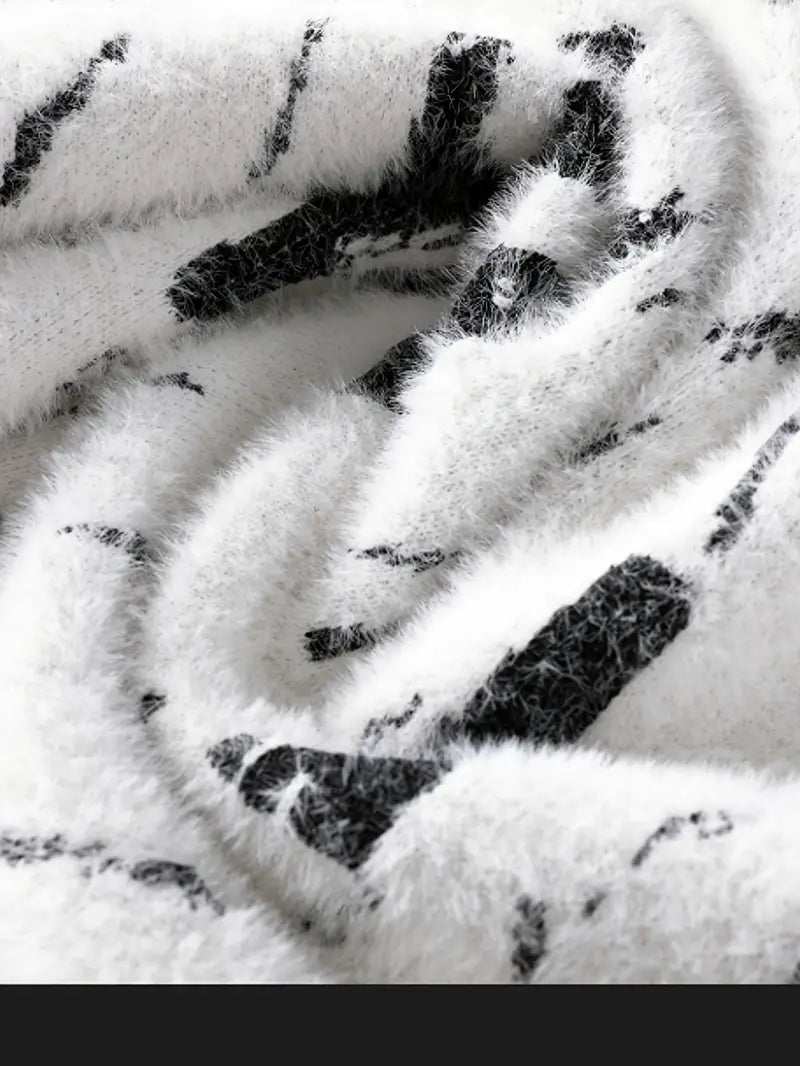 Abstract Black & White Knitted Sweater